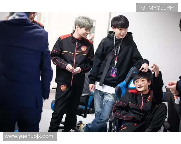 电竞比分与和平精英深度解析FPX团队协作的秘密与成功之道